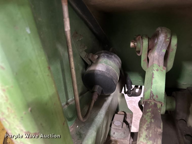 image for item FK1519 1973 John Deere 4230 tractor