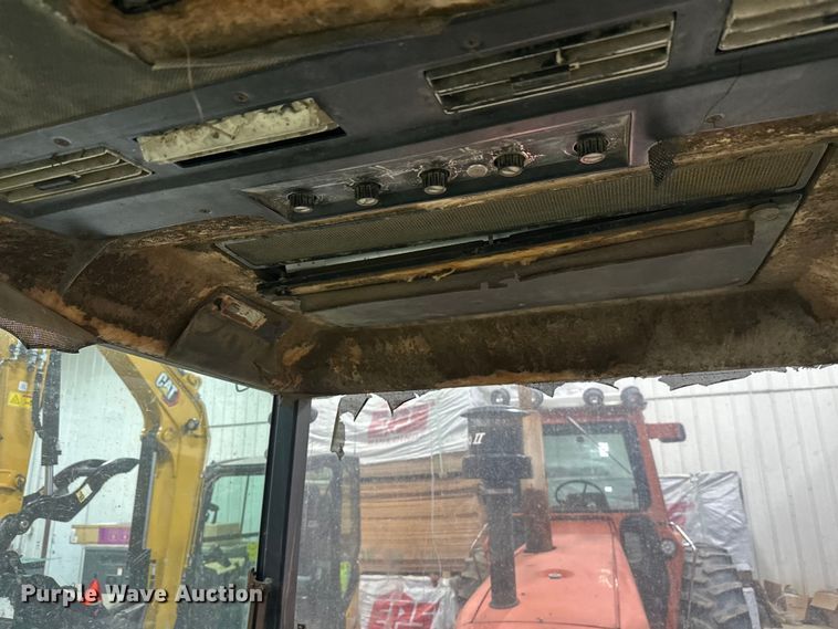 image for item FK1519 1973 John Deere 4230 tractor