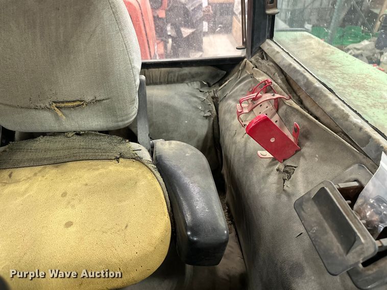 image for item FK1519 1973 John Deere 4230 tractor