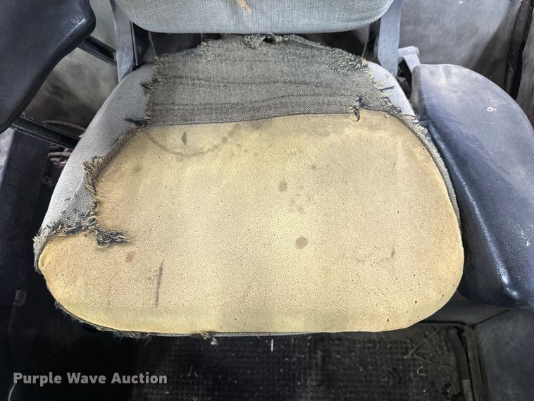 image for item FK1519 1973 John Deere 4230 tractor