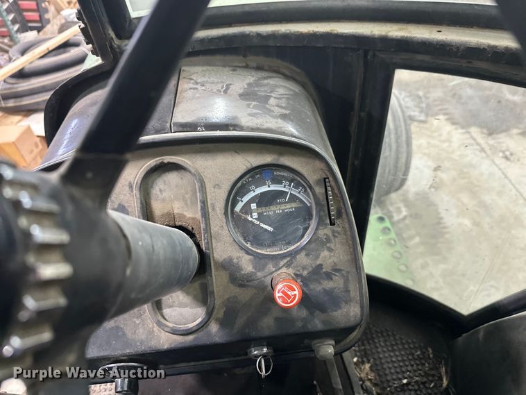 image for item FK1519 1973 John Deere 4230 tractor