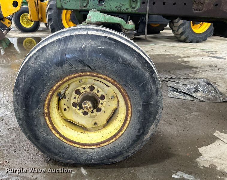 image for item FK1519 1973 John Deere 4230 tractor