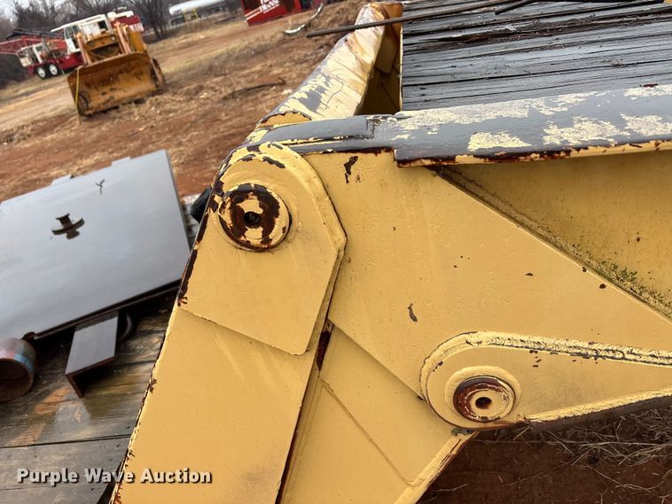 image for item FK2541 1979 Load king lowboy equipment trailer