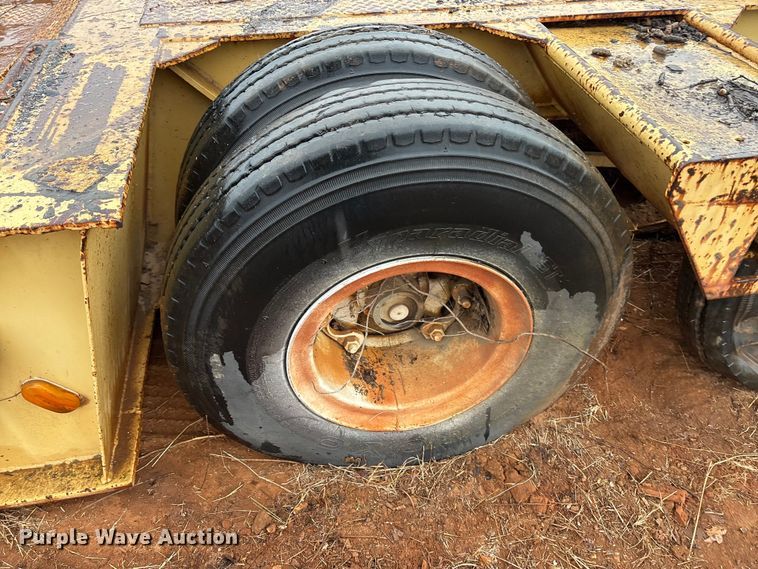 image for item FK2541 1979 Load king lowboy equipment trailer