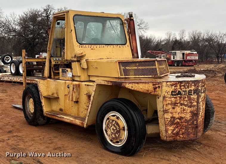 image for item FK2542 Caterpillar 300 forklift