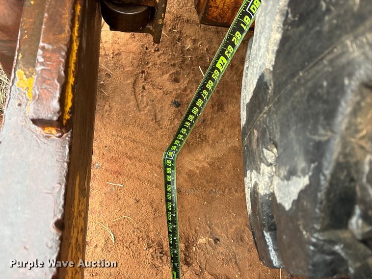 image for item FK2542 Caterpillar 300 forklift