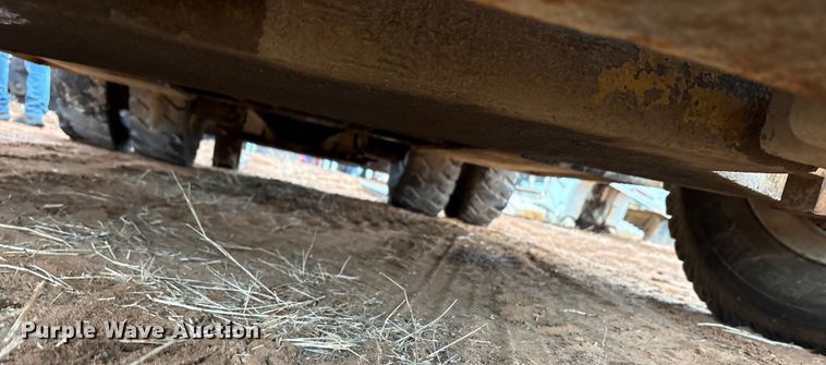 image for item FK2542 Caterpillar 300 forklift