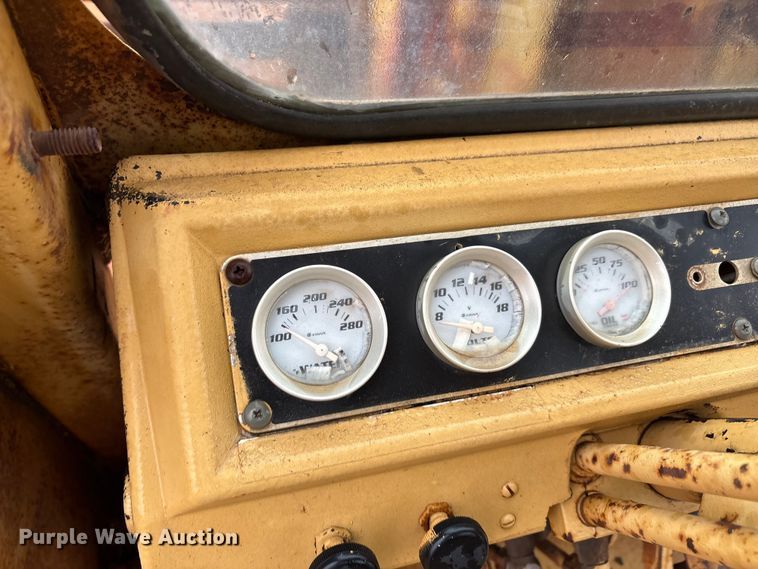 image for item FK2542 Caterpillar 300 forklift