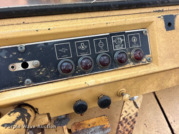 image for item FK2542 Caterpillar 300 forklift