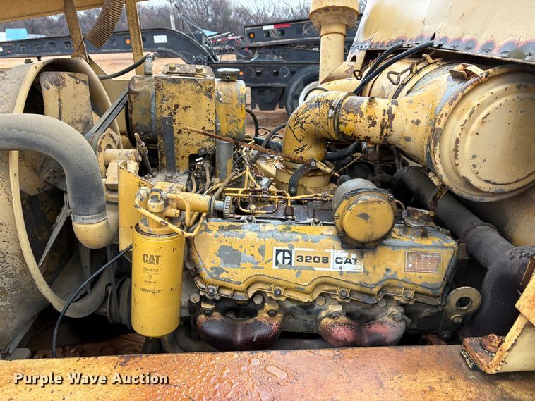 image for item FK2542 Caterpillar 300 forklift