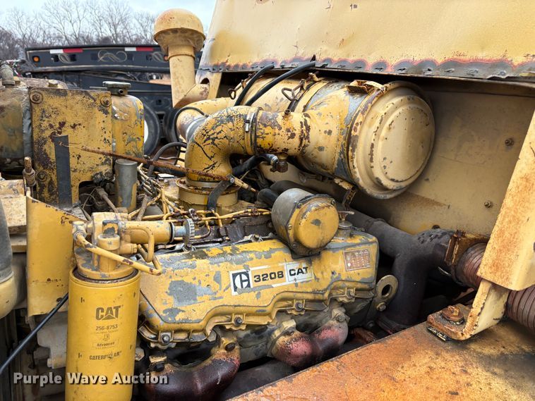 image for item FK2542 Caterpillar 300 forklift