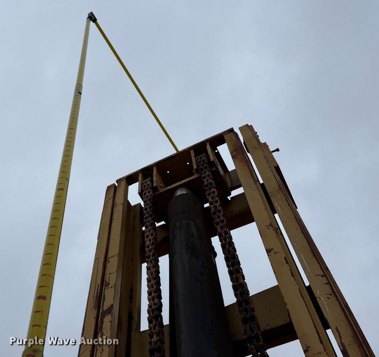 image for item FK2543 Hyster 195A forklift