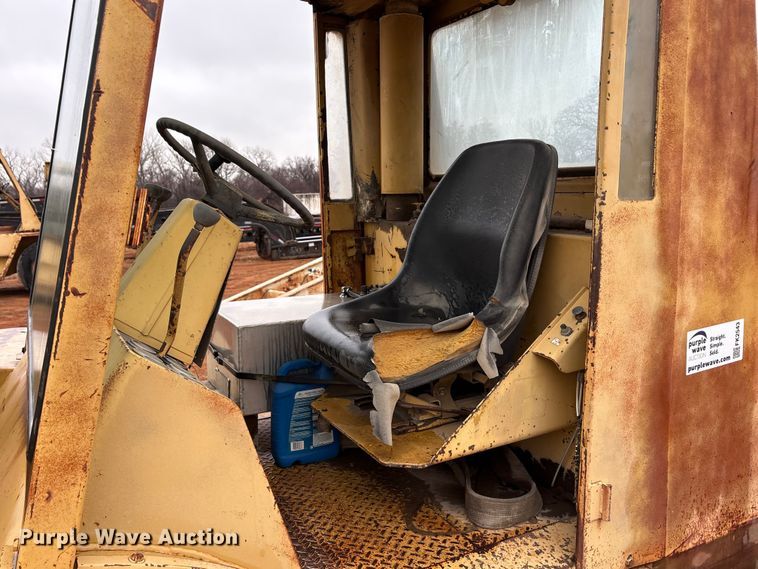 image for item FK2543 Hyster 195A forklift