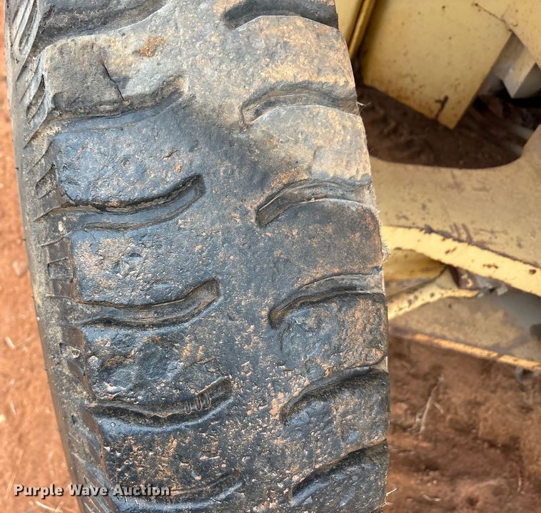 image for item FK2543 Hyster 195A forklift