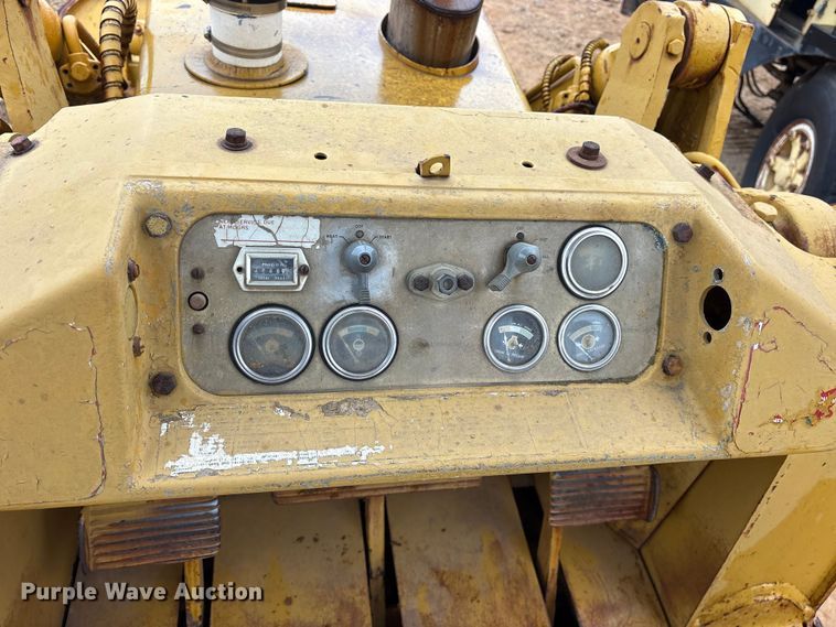 image for item FK2544 1973 Caterpillar 941 track loader