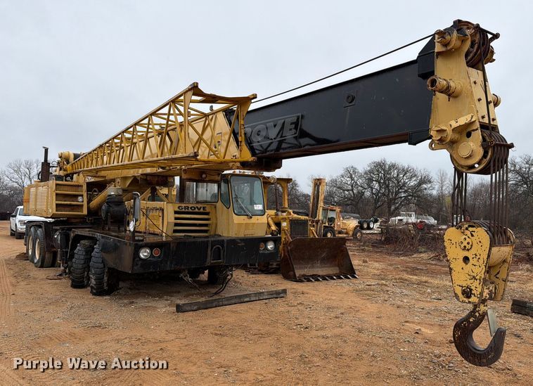 image for item FK2545 1974 Grove TM650 crane truck