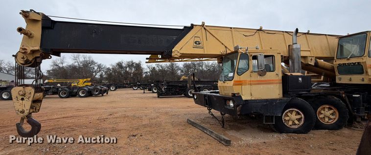 image for item FK2545 1974 Grove TM650 crane truck