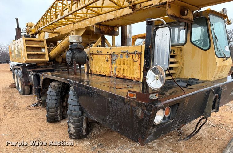 image for item FK2545 1974 Grove TM650 crane truck