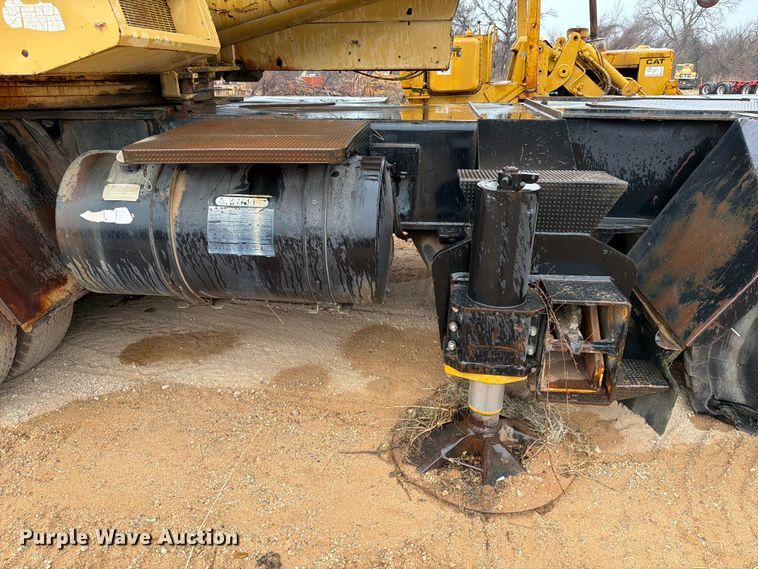 image for item FK2545 1974 Grove TM650 crane truck