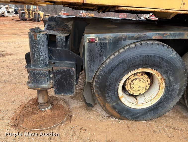 image for item FK2545 1974 Grove TM650 crane truck