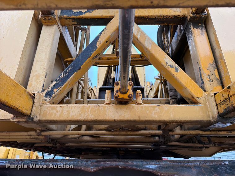 image for item FK2545 1974 Grove TM650 crane truck