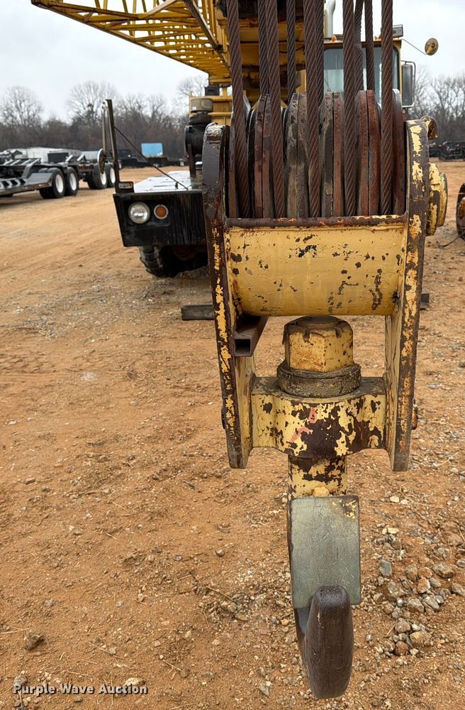 image for item FK2545 1974 Grove TM650 crane truck