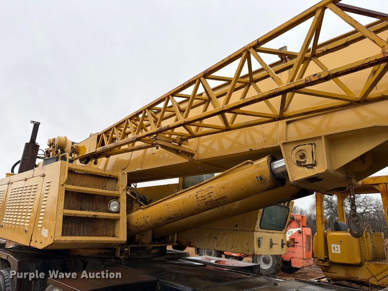 image for item FK2545 1974 Grove TM650 crane truck