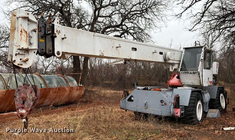 image for item FK2546 Lorain LRT 275D crane
