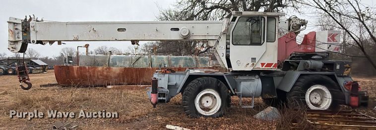image for item FK2546 Lorain LRT 275D crane