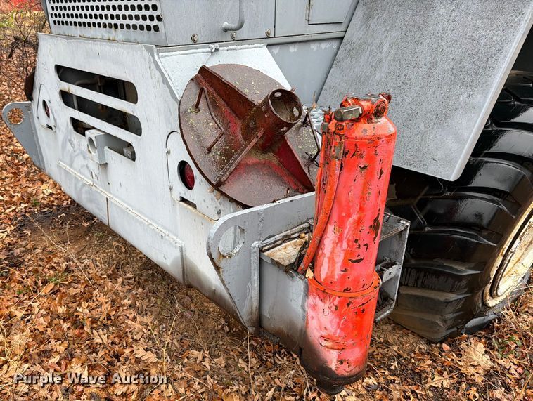 image for item FK2546 Lorain LRT 275D crane