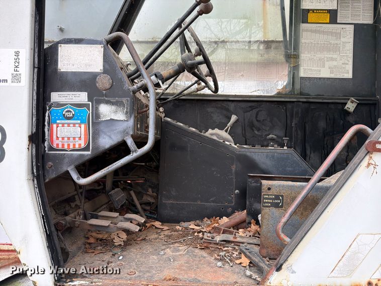 image for item FK2546 Lorain LRT 275D crane