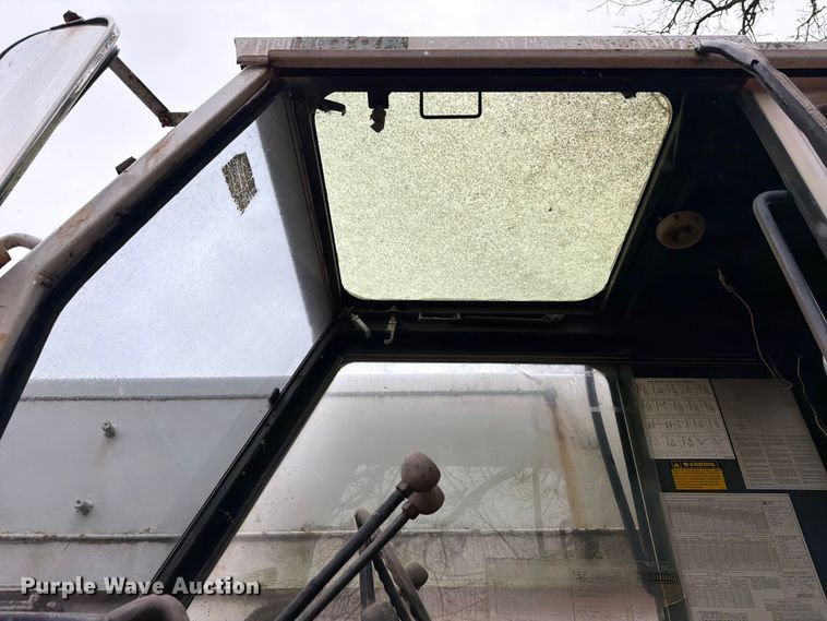 image for item FK2546 Lorain LRT 275D crane