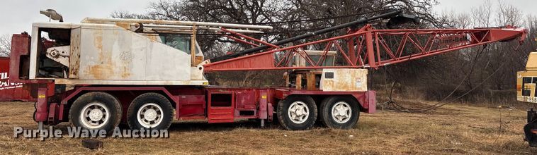 image for item FK2547 1965 Link belt HC-218 crane truck