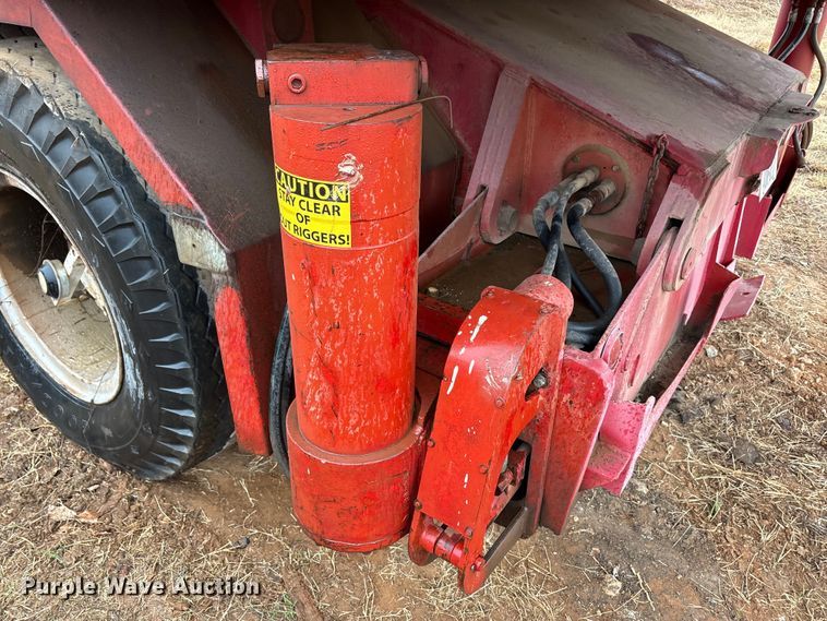 image for item FK2547 1965 Link belt HC-218 crane truck