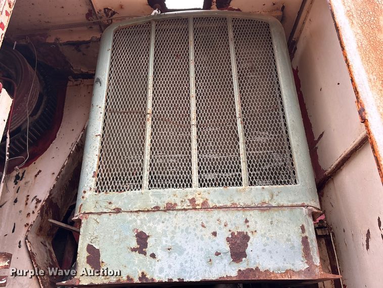 image for item FK2547 1965 Link belt HC-218 crane truck