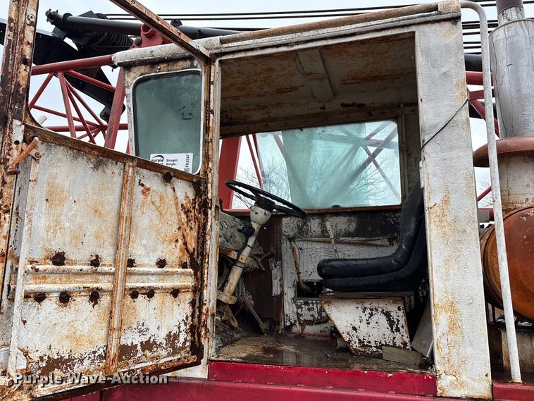 image for item FK2547 1965 Link belt HC-218 crane truck