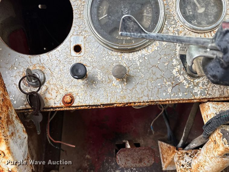 image for item FK2547 1965 Link belt HC-218 crane truck