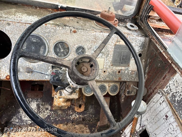 image for item FK2547 1965 Link belt HC-218 crane truck