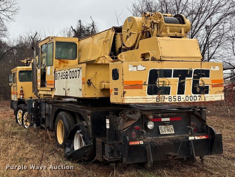 image for item FK2548 1982 Grove 8435G crane truck