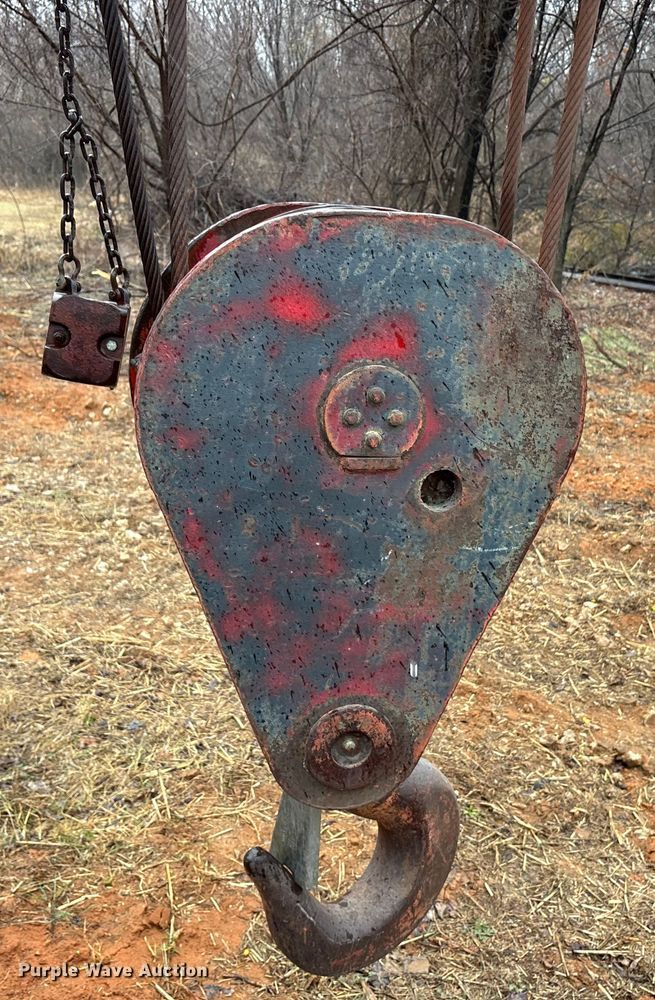 image for item FK2548 1982 Grove 8435G crane truck