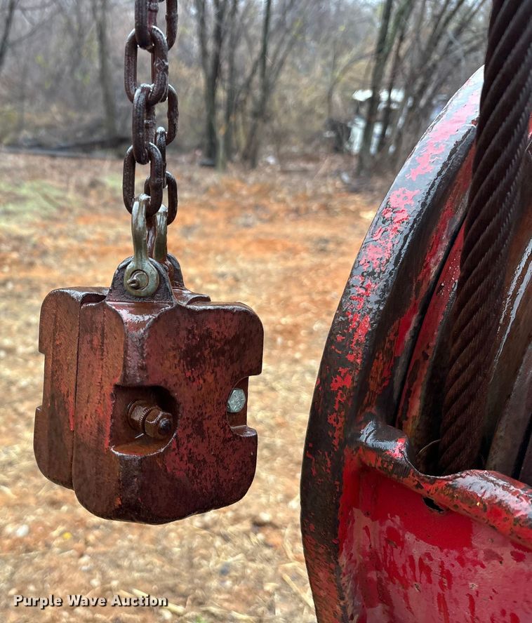 image for item FK2548 1982 Grove 8435G crane truck