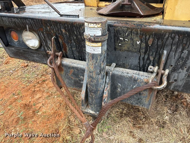 image for item FK2548 1982 Grove 8435G crane truck