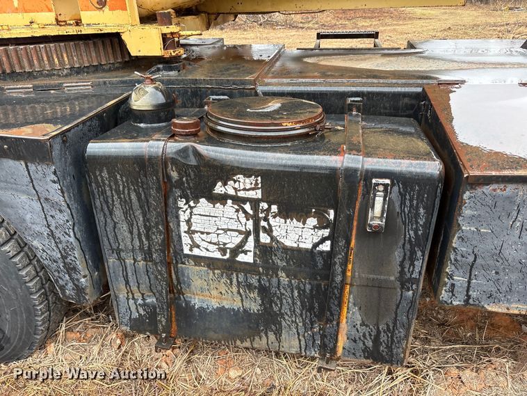 image for item FK2548 1982 Grove 8435G crane truck