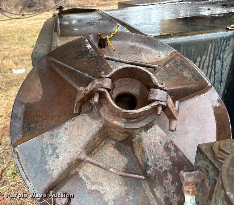 image for item FK2548 1982 Grove 8435G crane truck