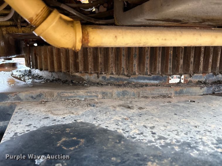 image for item FK2548 1982 Grove 8435G crane truck