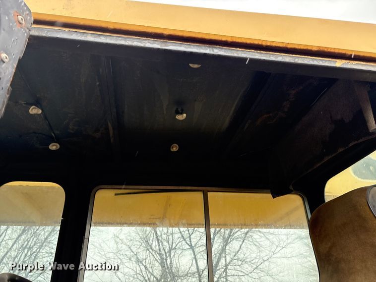 image for item FK2548 1982 Grove 8435G crane truck