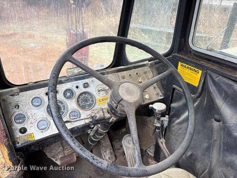 image for item FK2548 1982 Grove 8435G crane truck