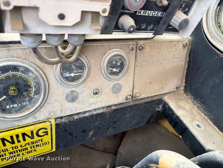 image for item FK2548 1982 Grove 8435G crane truck