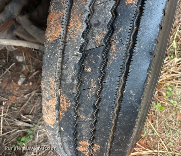 image for item FK2548 1982 Grove 8435G crane truck