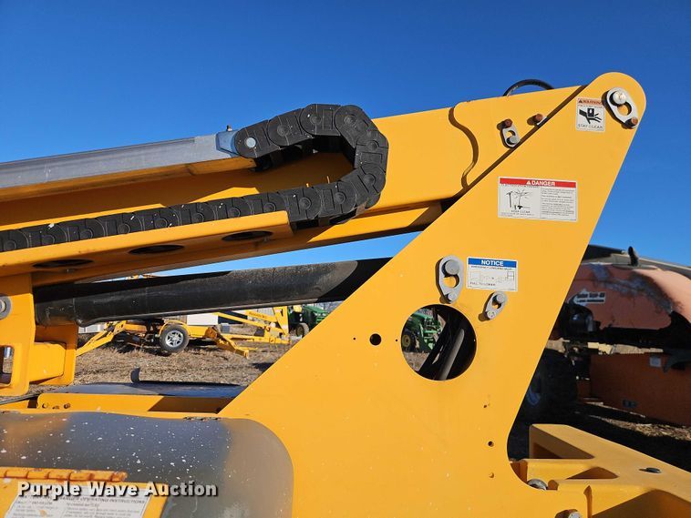image for item FN5524 Haulotte 3632T boom lift